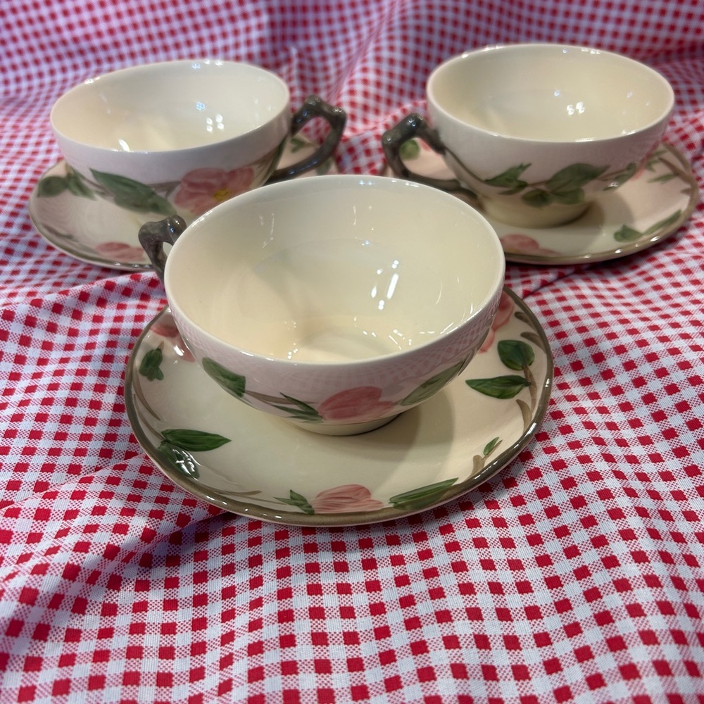 Like New Franciscan Desert Rose Set of 3 Teacups and Saucers